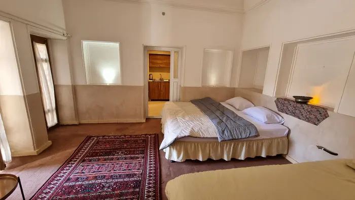 اقامتگاه سنتی شاه ولی - واحد سه دری