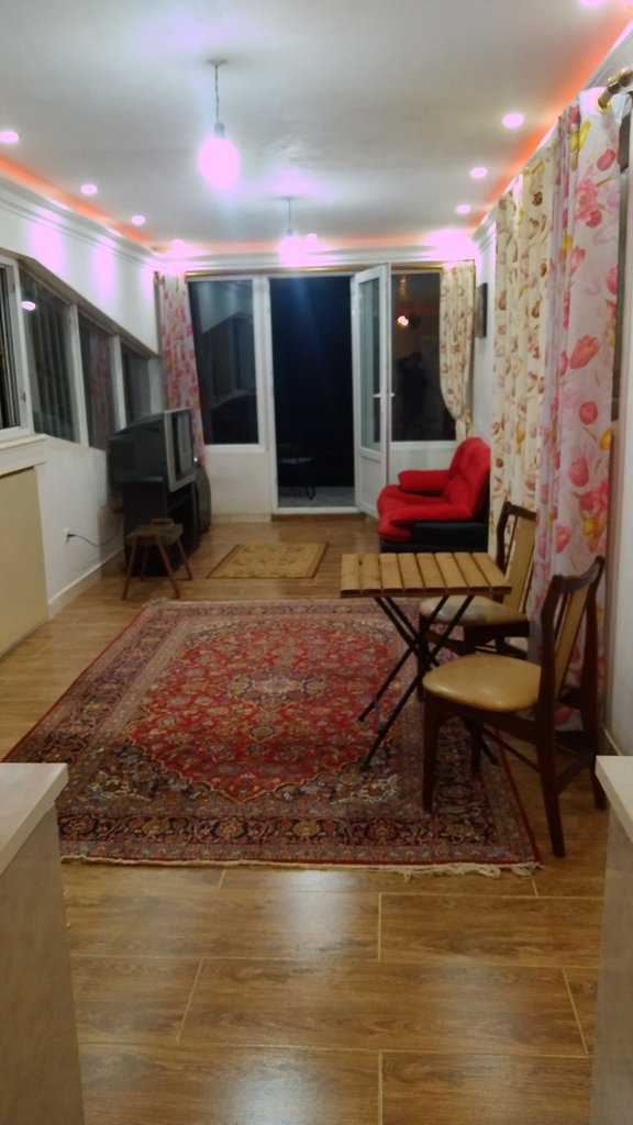 سوئیت فلت آرمین 4