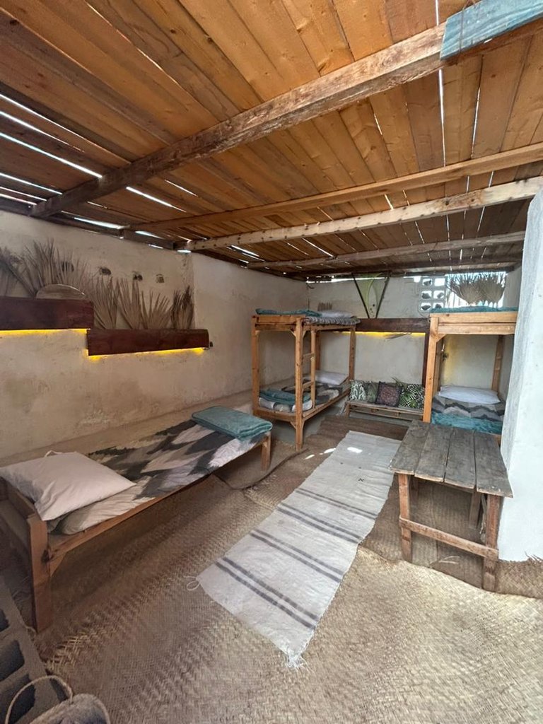 هاستل ژوان - واحد 5