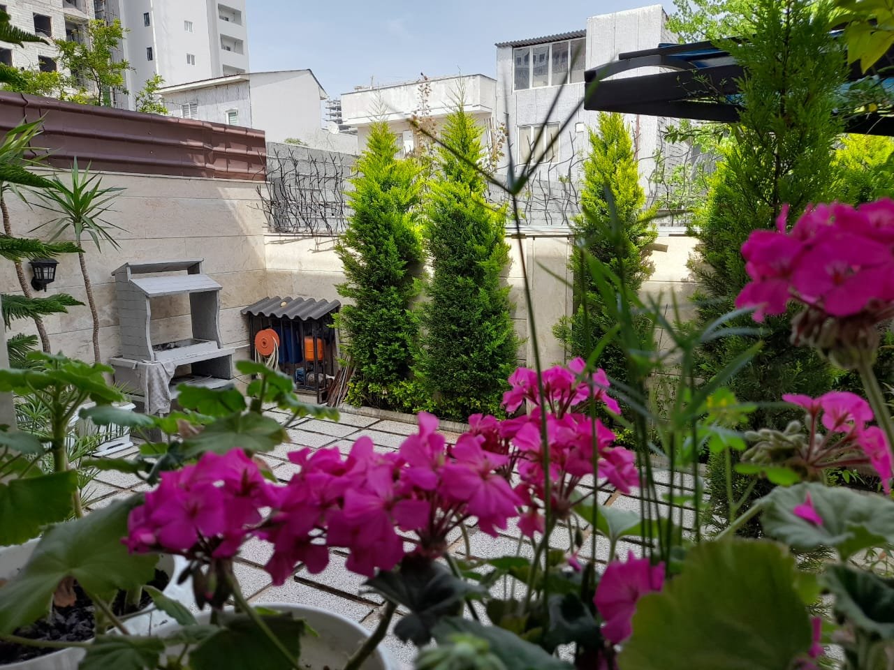ویلا چهارخوابه ساحلی تریپلکس استخردار آبگرم گلستان