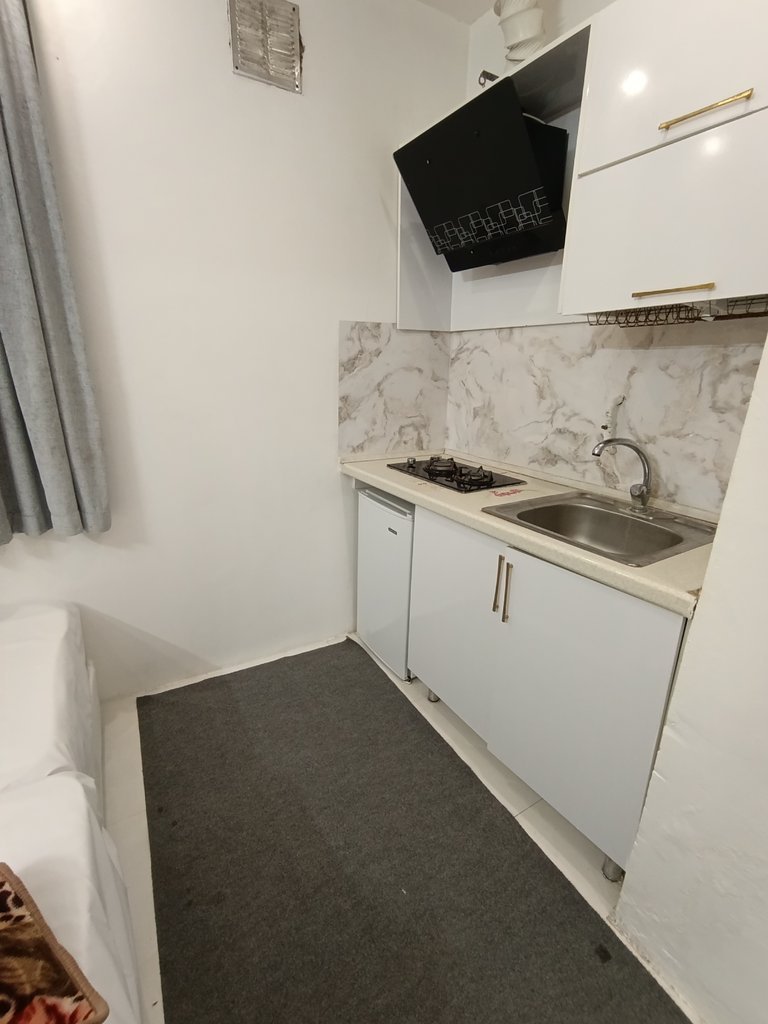 مسافرخانه مرتضائی نیا - واحد سه تخته 101