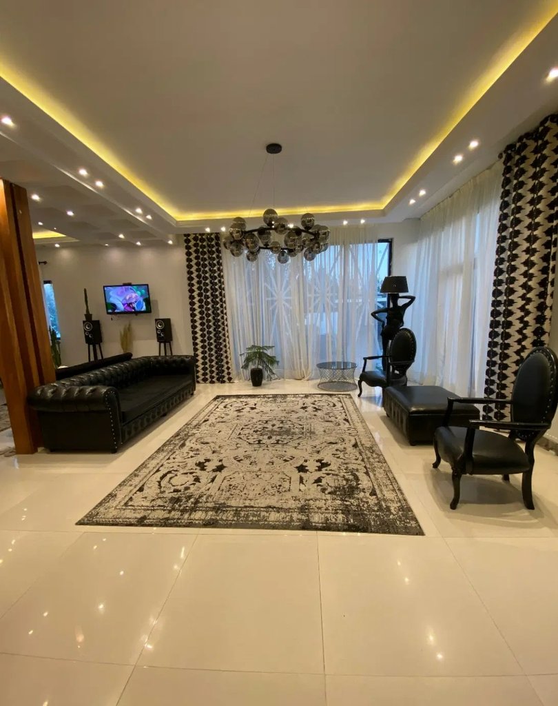 ویلا سه خوابه استخردار آبگرم لوکاس