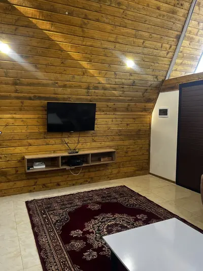 کلبه دوخوابه سوئیسی نویان