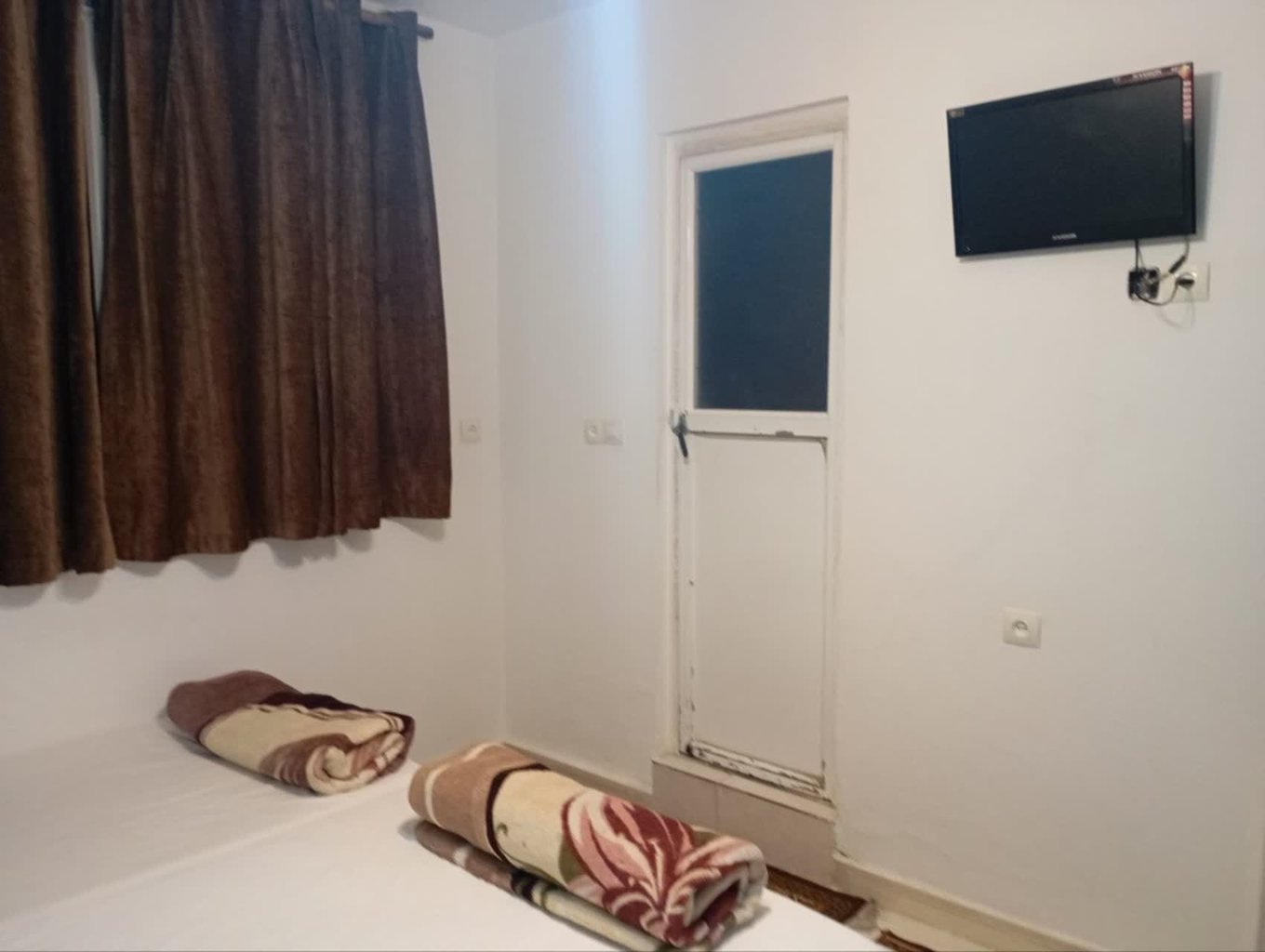 مجتمع اقامتگاهی نعمت زاده - واحد 105