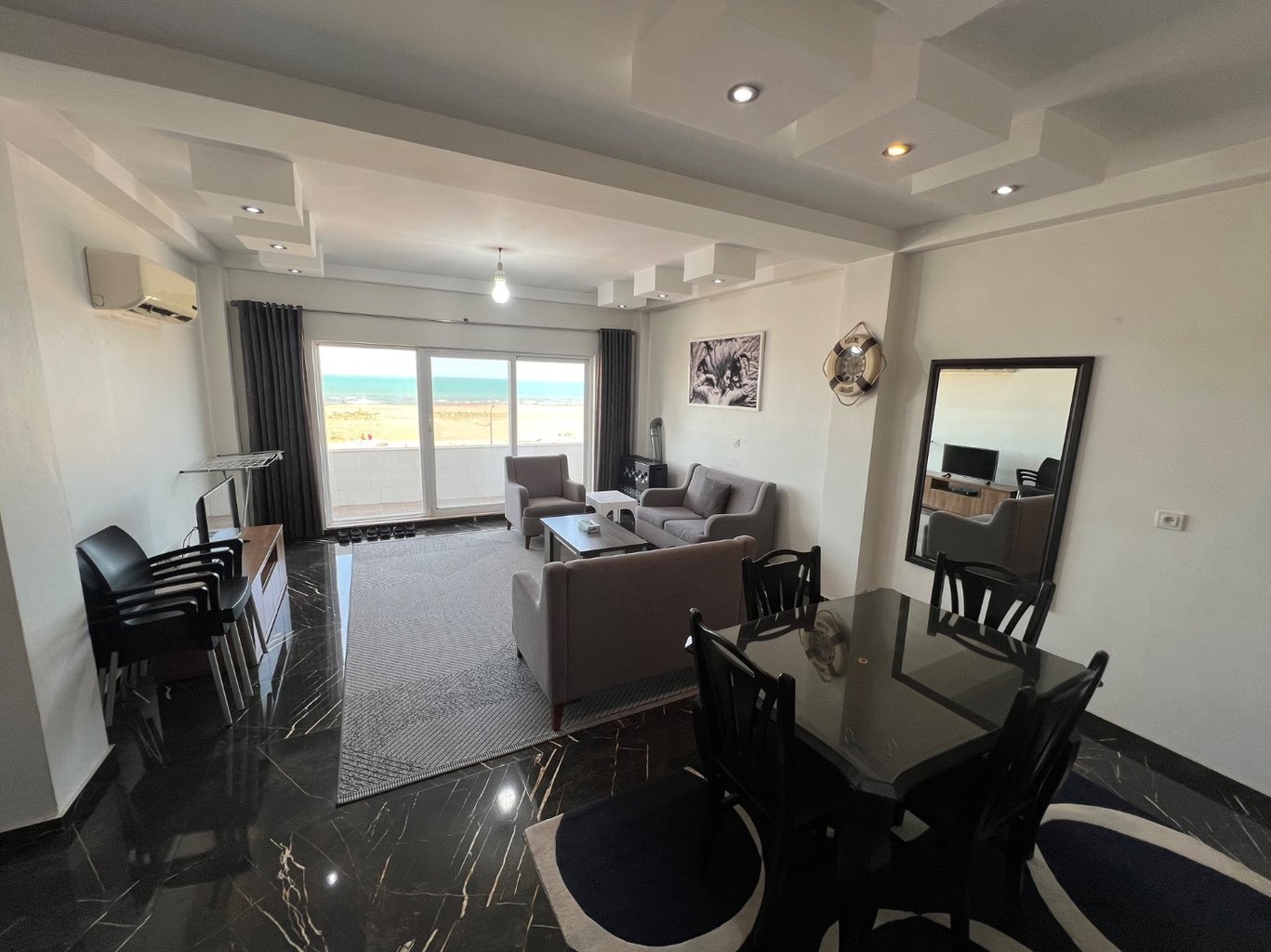 آپارتمان تورانداز واحد 302