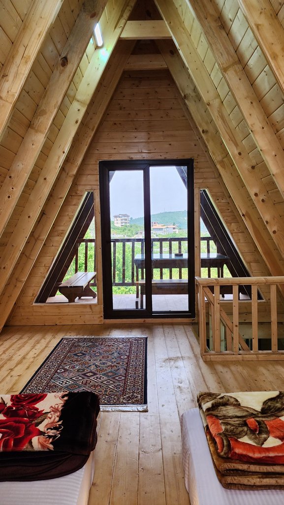 یک خوابه چوبی نورین