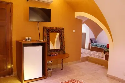 بومگردی خانه سه نیک - واحد گردآفرید