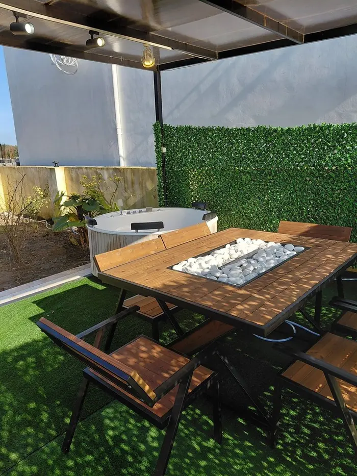 کلبه دوخوابه سوئیسی رویال