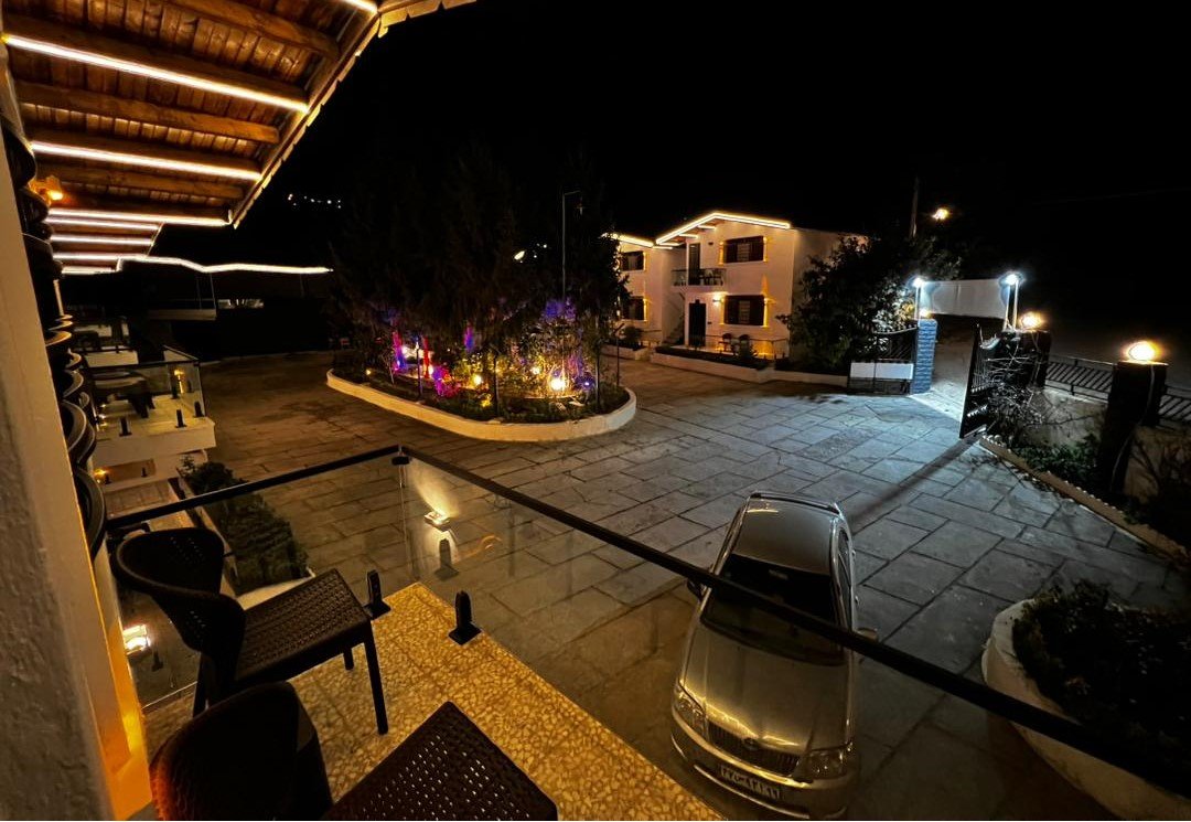 مجتمع اقامتگاهی آرمانیا - واحد 212