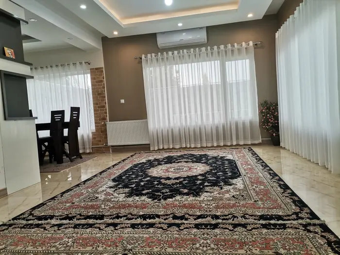ویلا یک خوابه استخردار مهرچین