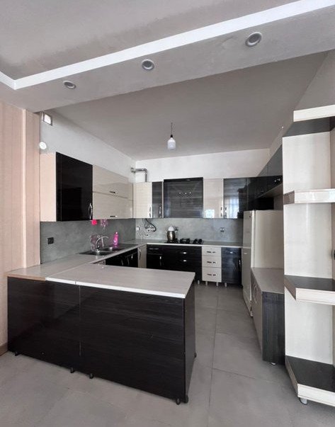 یک خوابه استخردارآب گرم