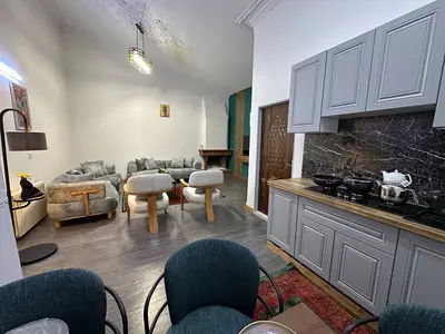 آپارتمان دوخوابه بام زعفرانیه واحد 12