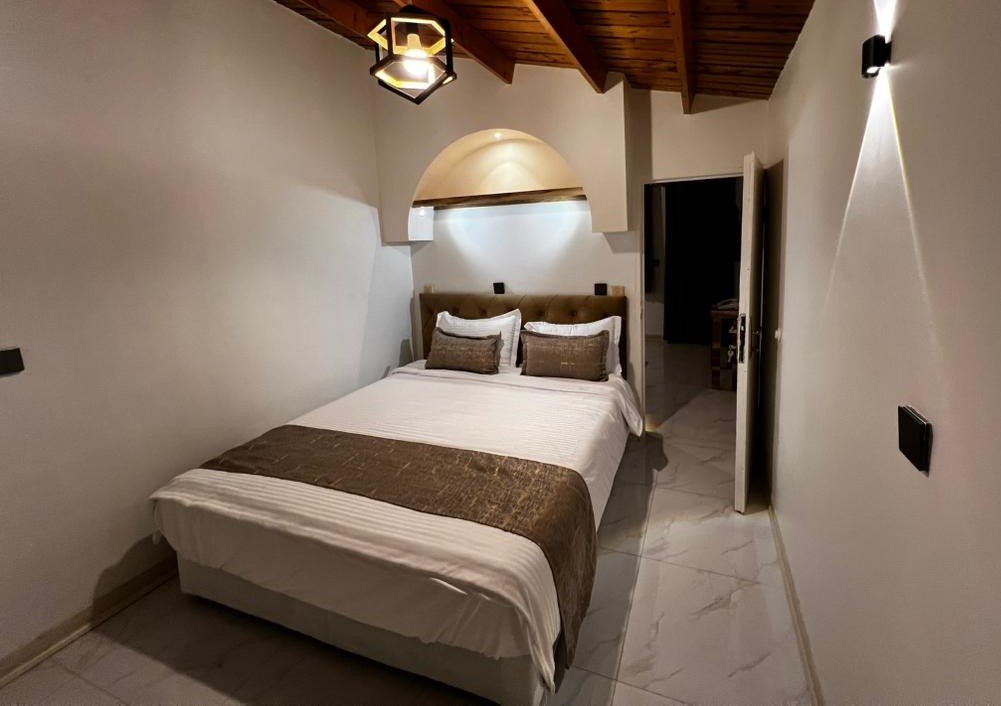 مجتمع اقامتگاهی آرمانیا - واحد 212