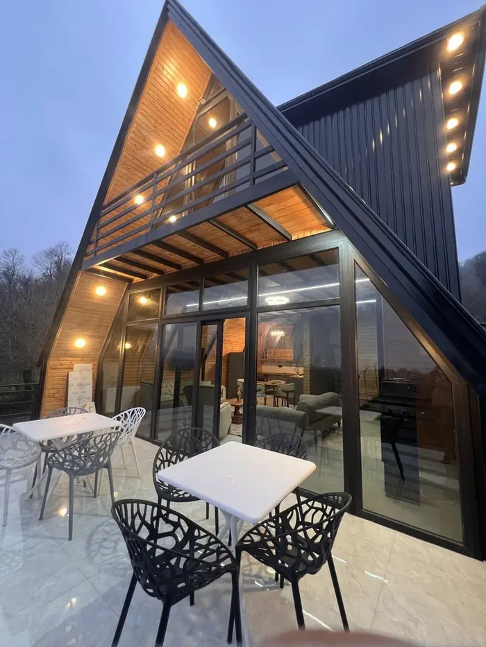 کلبه دوخوابه سوئیسی مهتاب