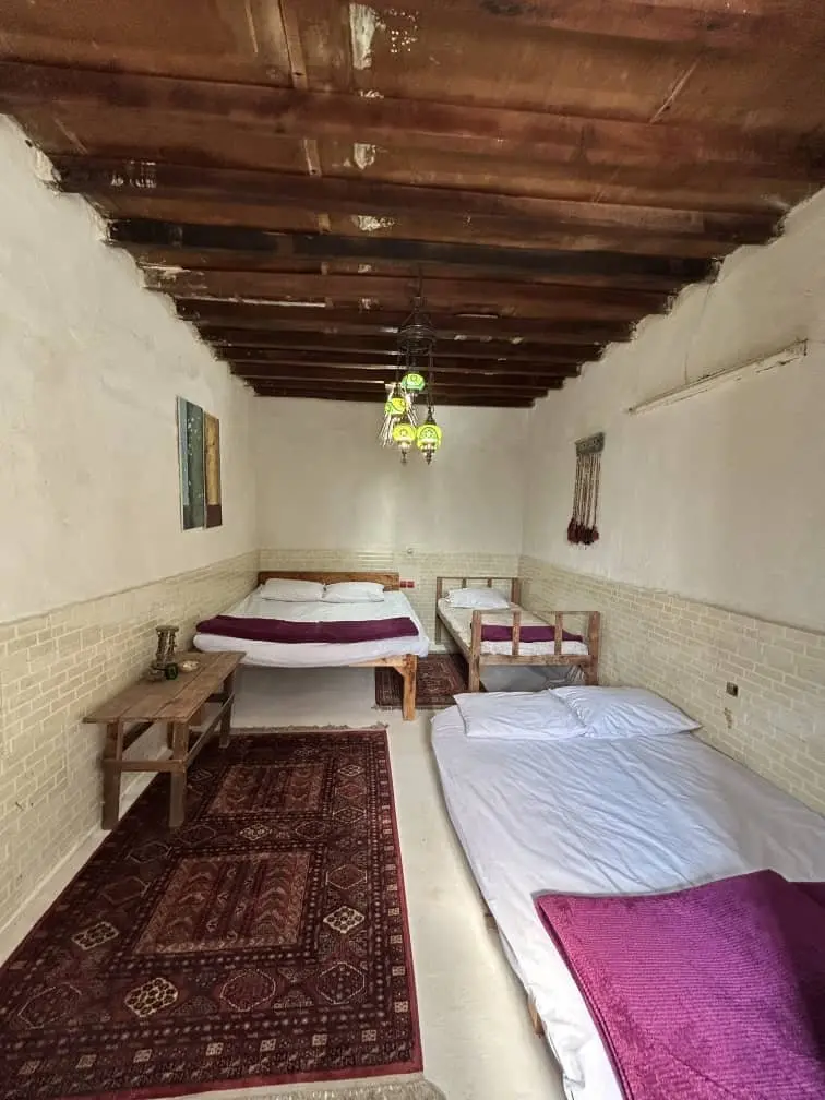 هاستل ژوان - واحد 4