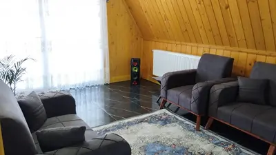 کلبه سه خوابه استخردار آبگرم مهراد 2