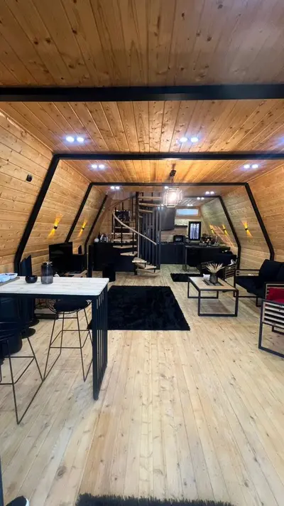 کلبه دوخوابه سوئیسی نادیا