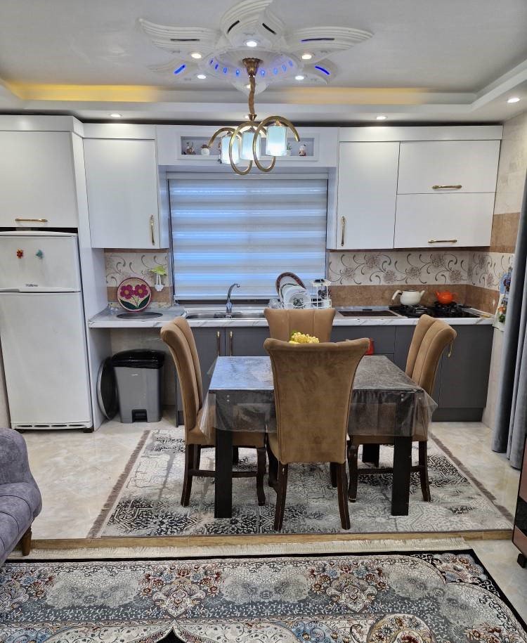 ویلا دوخوابه جنگلی استخردار سفید تمشک