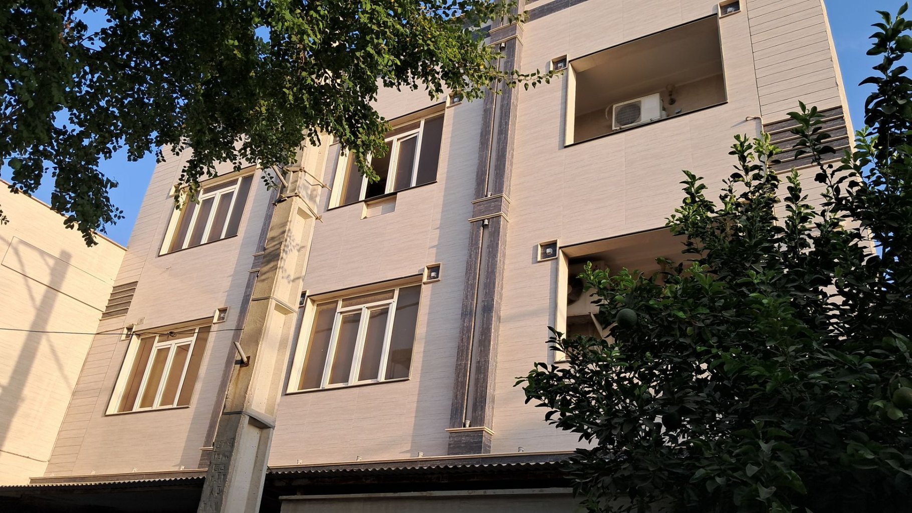 آپارتمان دوخوابه ساحلی ری شهر 2