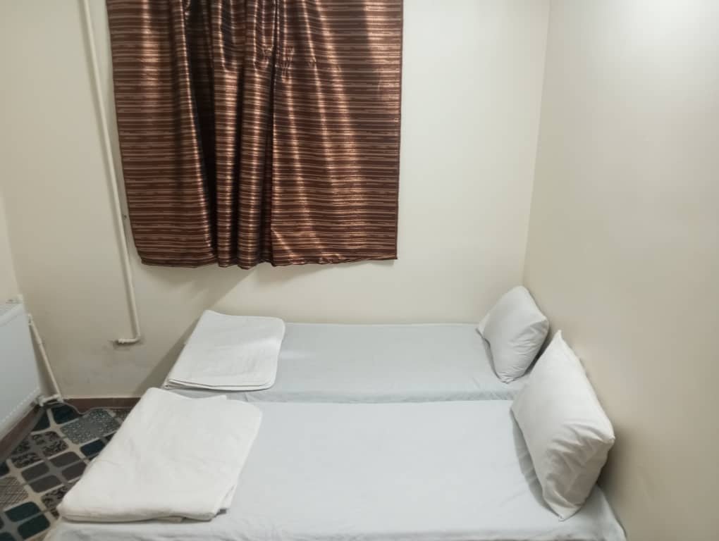 مسافرخانه رضوی فرد واحد دوتخته