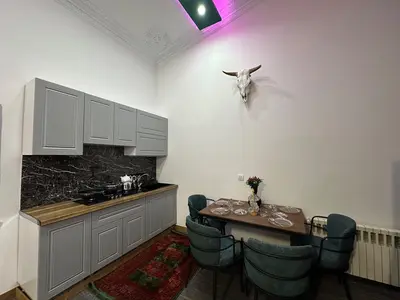 آپارتمان دوخوابه بام زعفرانیه واحد 12