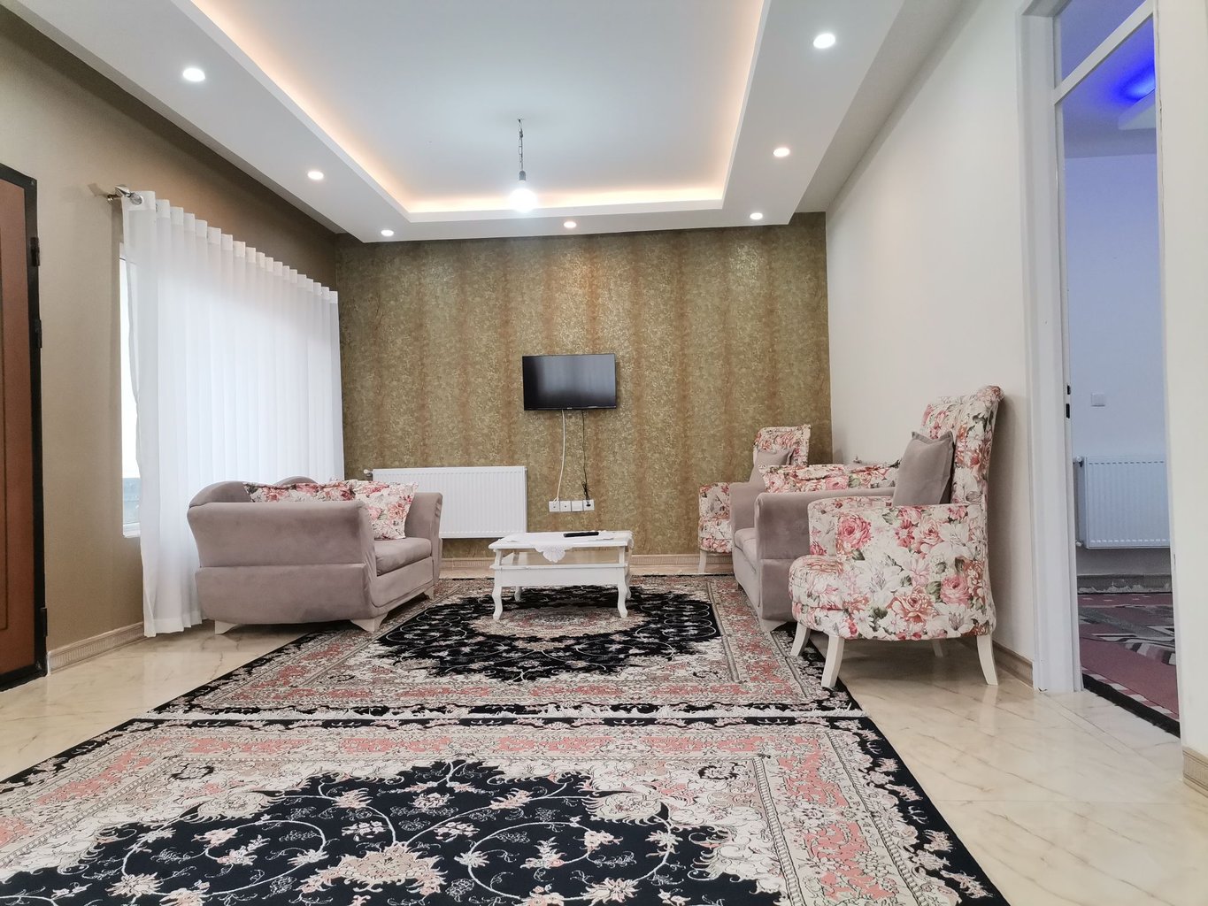 یک خوابه استخردار مهرچین