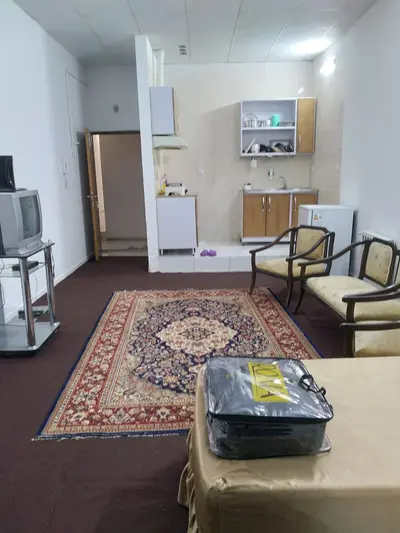 هاستل ققنوس - واحد یک خوابه ۲