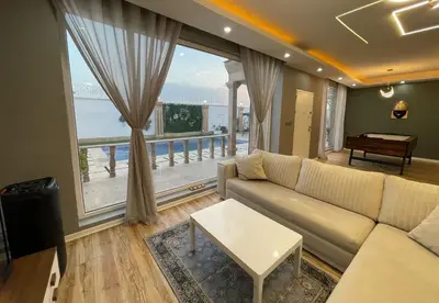 ویلا دوخوابه استخر آبگرم استاک ۲