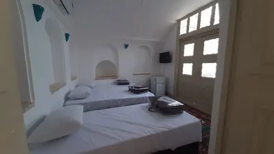 بومگردی سرای سپنج - واحد خوش نشین