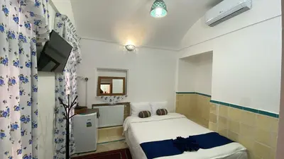 اقامتگاه سنتی کیوان واحد دو تخته دبل