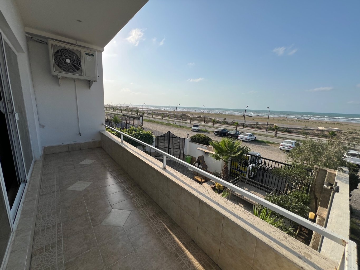 آپارتمان تورانداز واحد 202