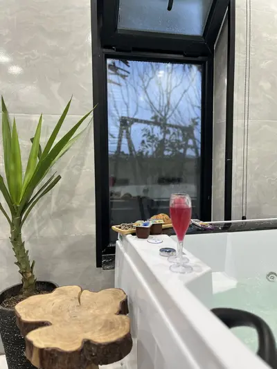 ویلا یک خوابه دوبلکس جکوزی دار ایمان 4