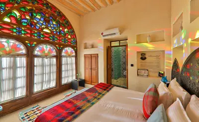 اقامتگاه سنتی صارم الدوله ونوشک - واحد فیروزه