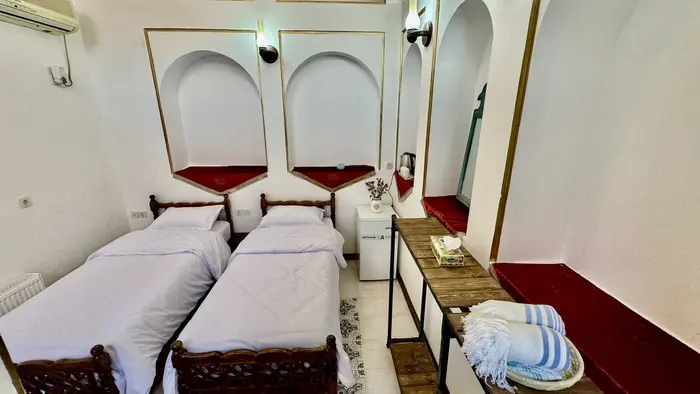 اقامتگاه سنتی سرهنگ - واحد دوتخته شناشیر