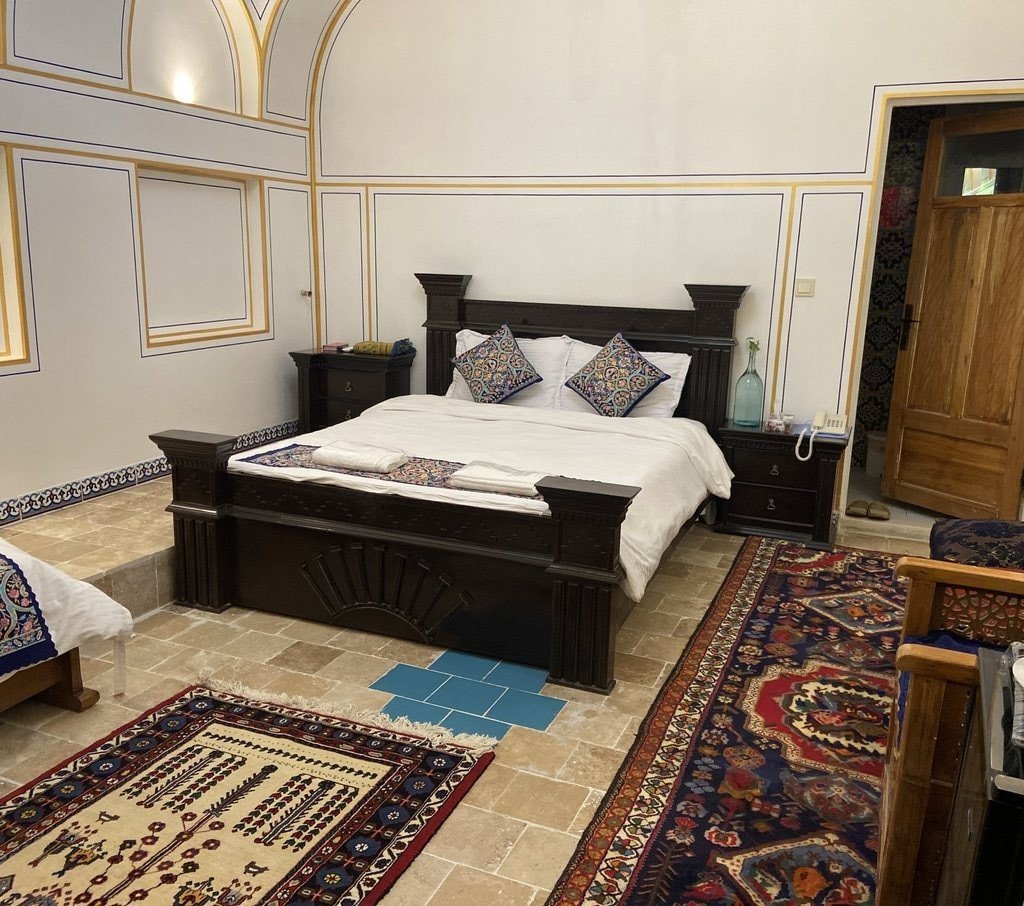 اقامتگاه سنتی عمارت یاس اصفهان - واحد دلنشین