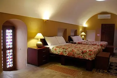 بومگردی خانه سه نیک - واحد کوروش