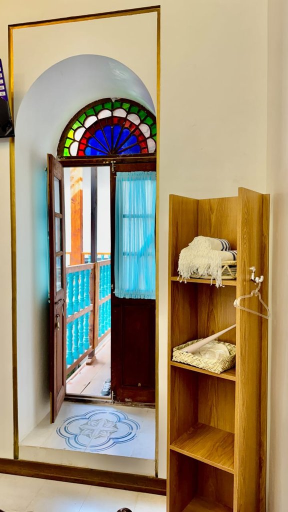 اقامتگاه سنتی سرهنگ - واحد سه تخته طارمه