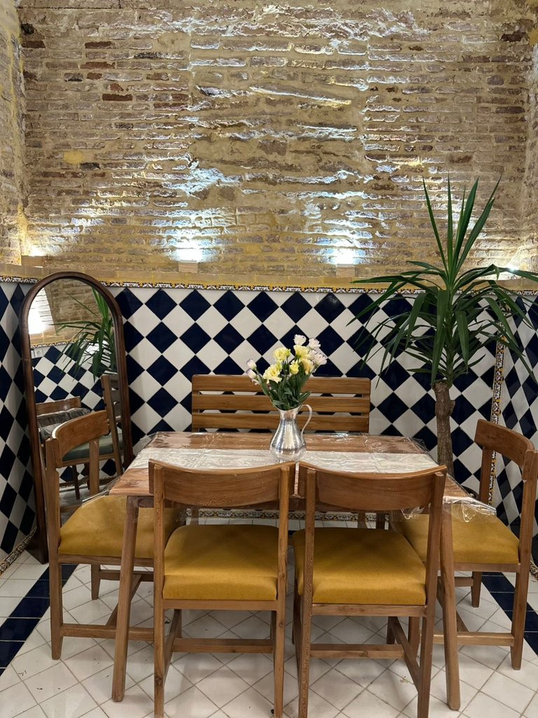 اقامتگاه سنتی سلطانِ بانو - ماهرخ بانو