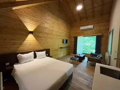 بومگردی هتل  جنگلی میزبان - واحد دونفره