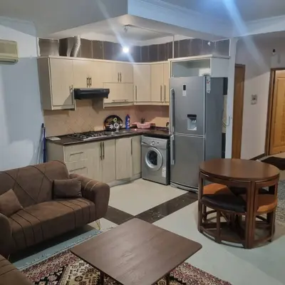 آپارتمان دوخوابه اميدي ۴