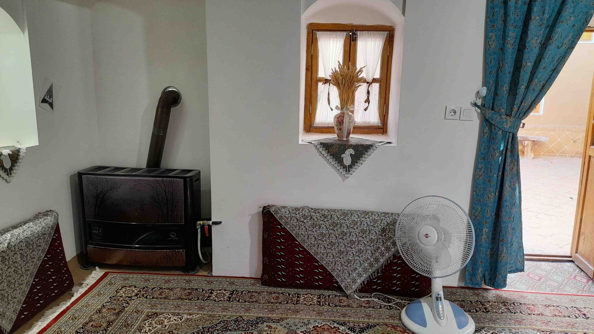 بوم گردی سرای نیاکان - اتاق خان نشین