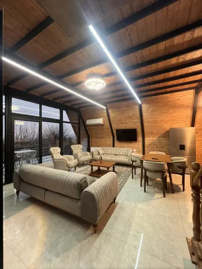 کلبه دوخوابه سوئیسی مهتاب