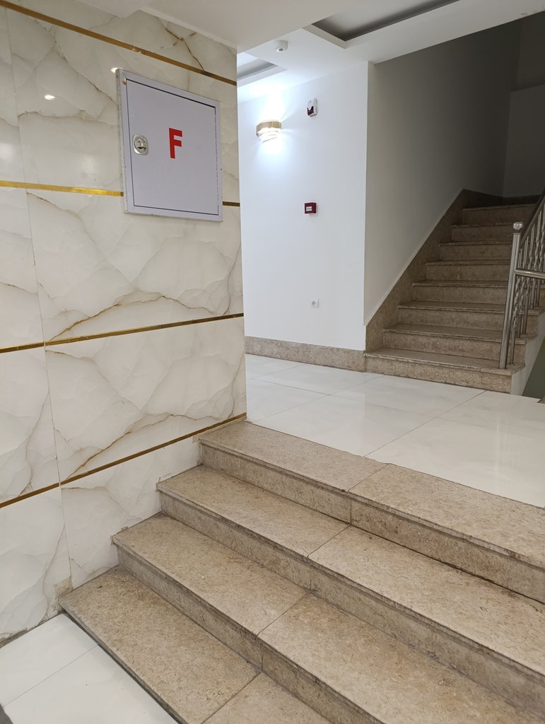 مسافرخانه مرتضائی نیا - واحد سه تخته 101