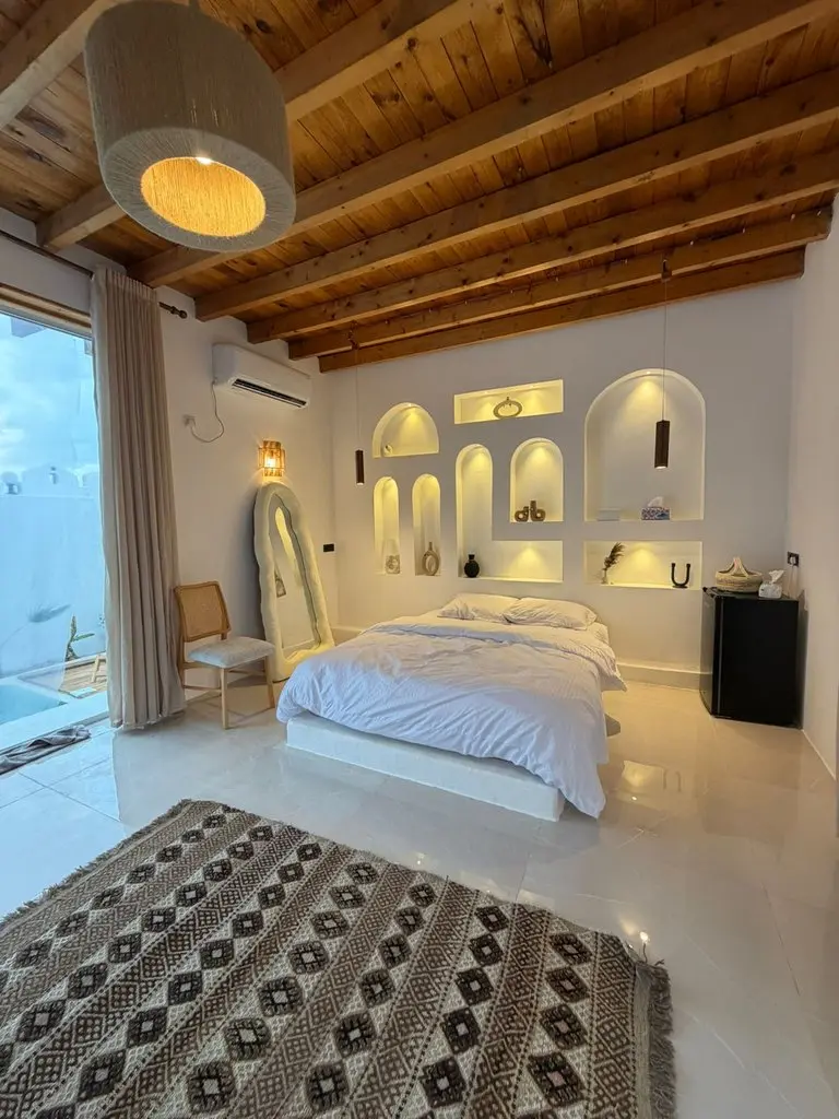 بوم گردی کی تل استخردار گشردان