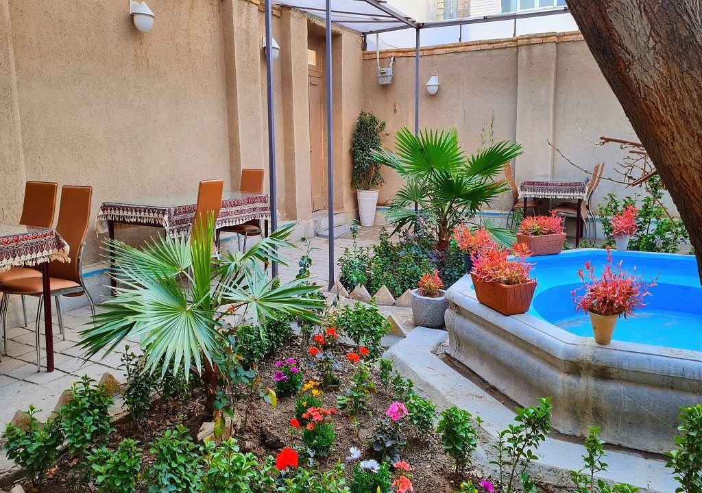 هتل بیتوته - واحد نسترن 1