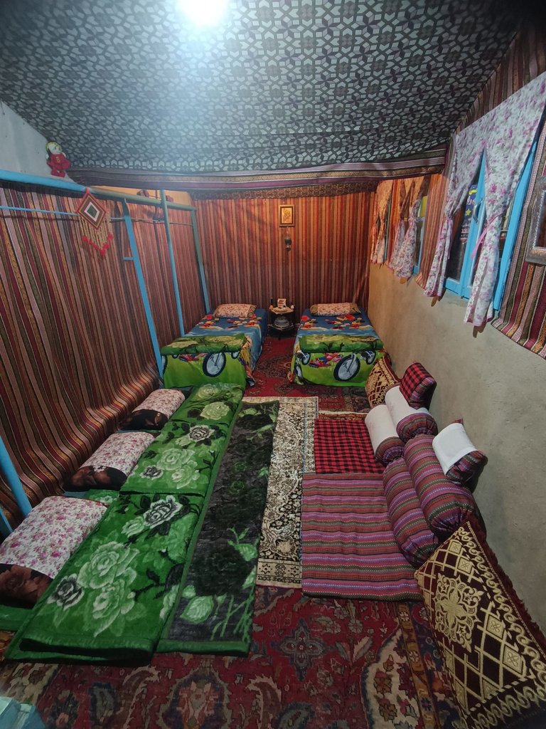 اقامتگاه سنتی اقامتگاه بومگردی الباقی - الباقی - واحد2