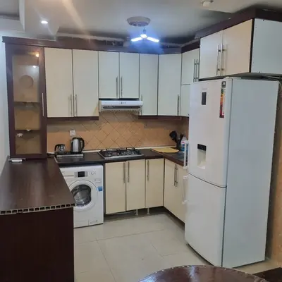 آپارتمان يک خوابه اميدي ٢