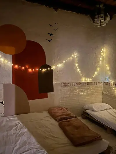 هاستل ژوان - واحد 1