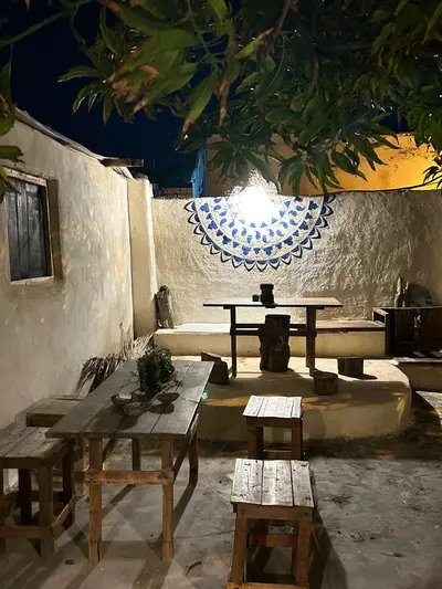 هاستل ژوان - واحد 4