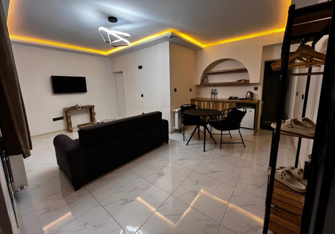 مجتمع اقامتگاهی آرمانیا - واحد 111